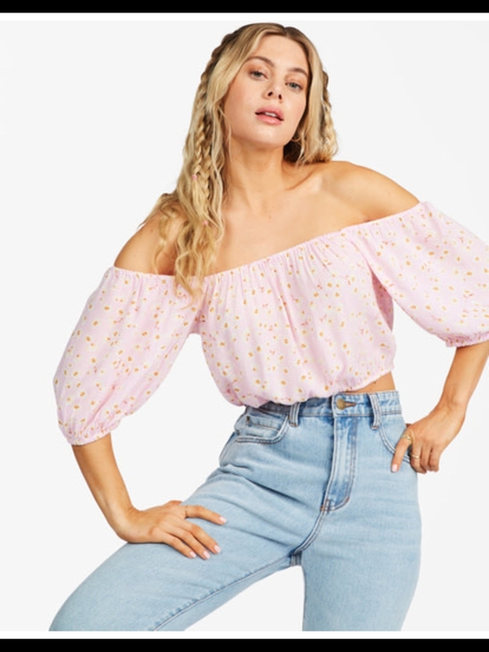 Billabong Tops - BILLABONG BILLABONG Sun City Off-The-Shoulder Crop Top SIZE: L/12